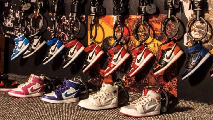 mini sneaker