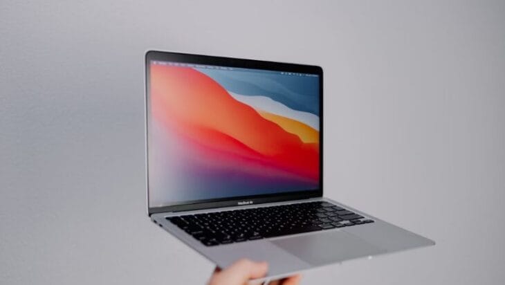 w 4 0 3, tags: à macbook air m3 - images.unsplash.com