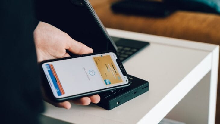 w, tags: nfc des paiements - images.unsplash.com
