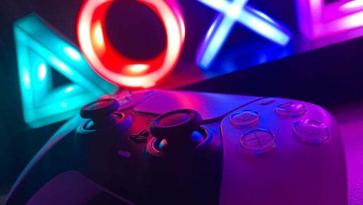 w 4 0 3, tags: jeux la ps5 des incroyables - images.unsplash.com